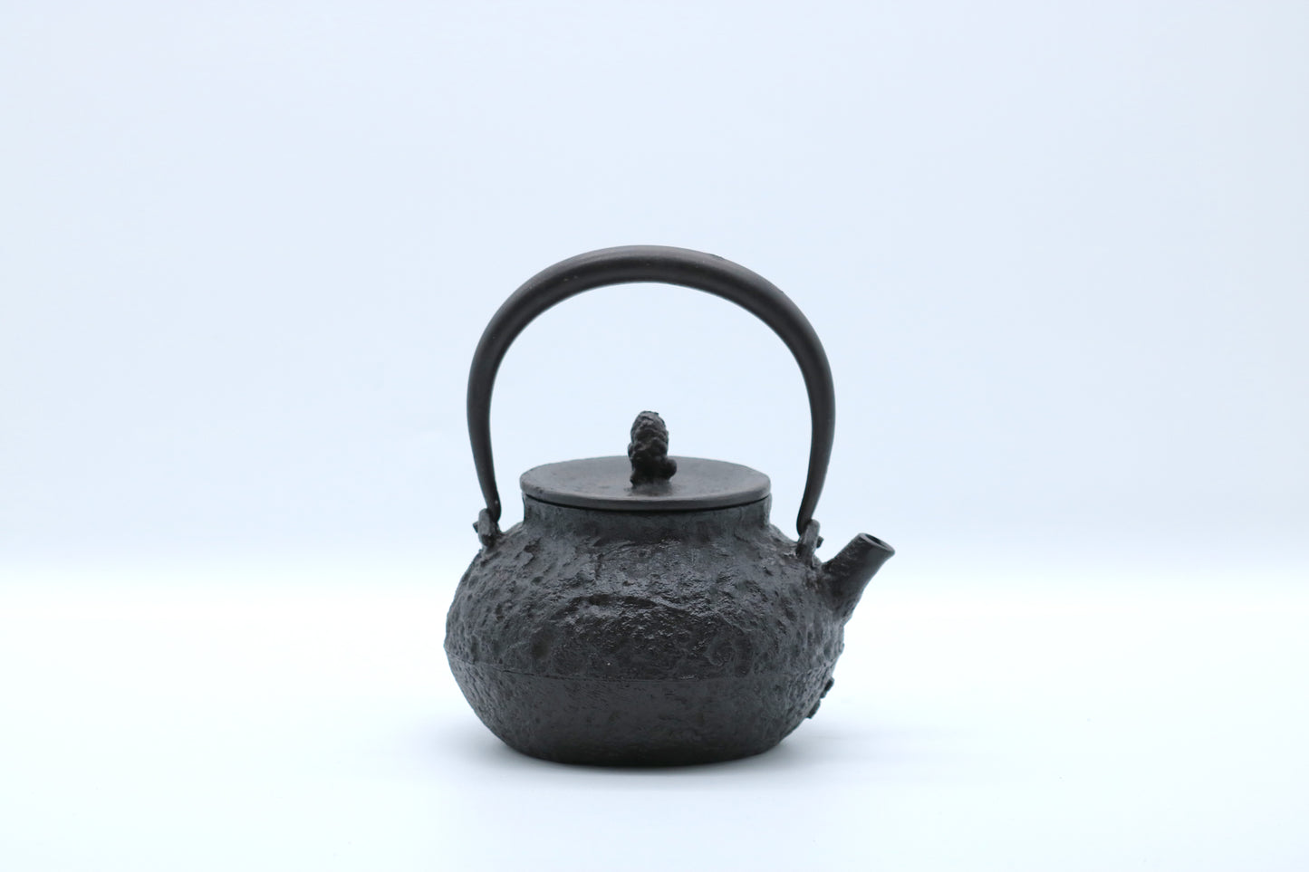 鉄瓶｜駒形｜岩肌