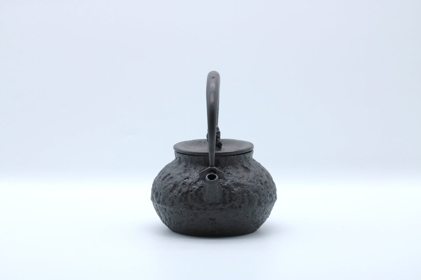 鉄瓶｜駒形｜岩肌